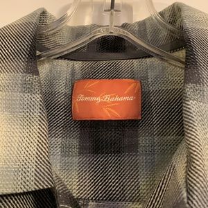 Tommy Bahama washable, silk shirt. size medium